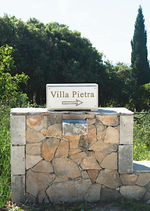 Villa Pietra Selca  Luaran gambar