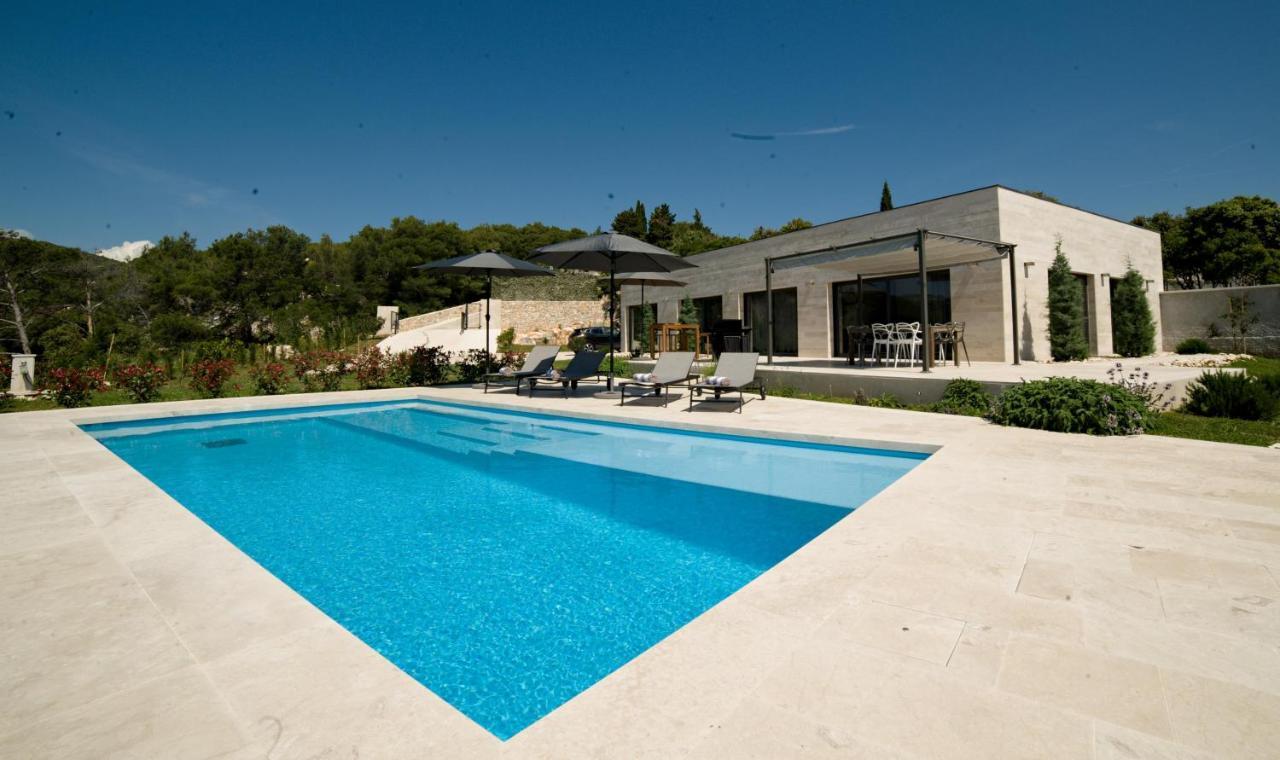 Villa Pietra Selca  Luaran gambar