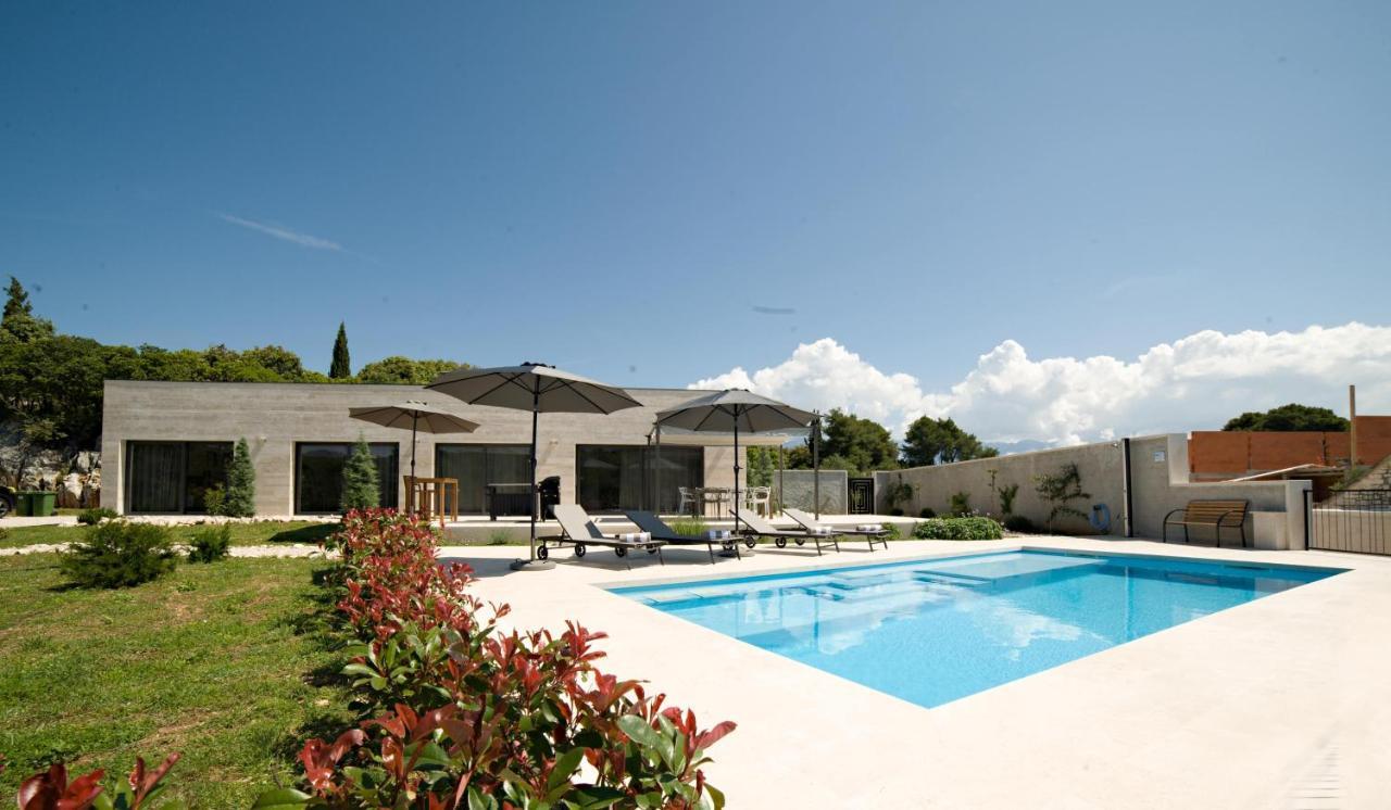 Villa Pietra Selca  Luaran gambar
